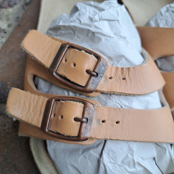 Birkenstock Tan Leather Sandals Size 41 Unisex Clean Footbed *READ* - Picture 2 of 16